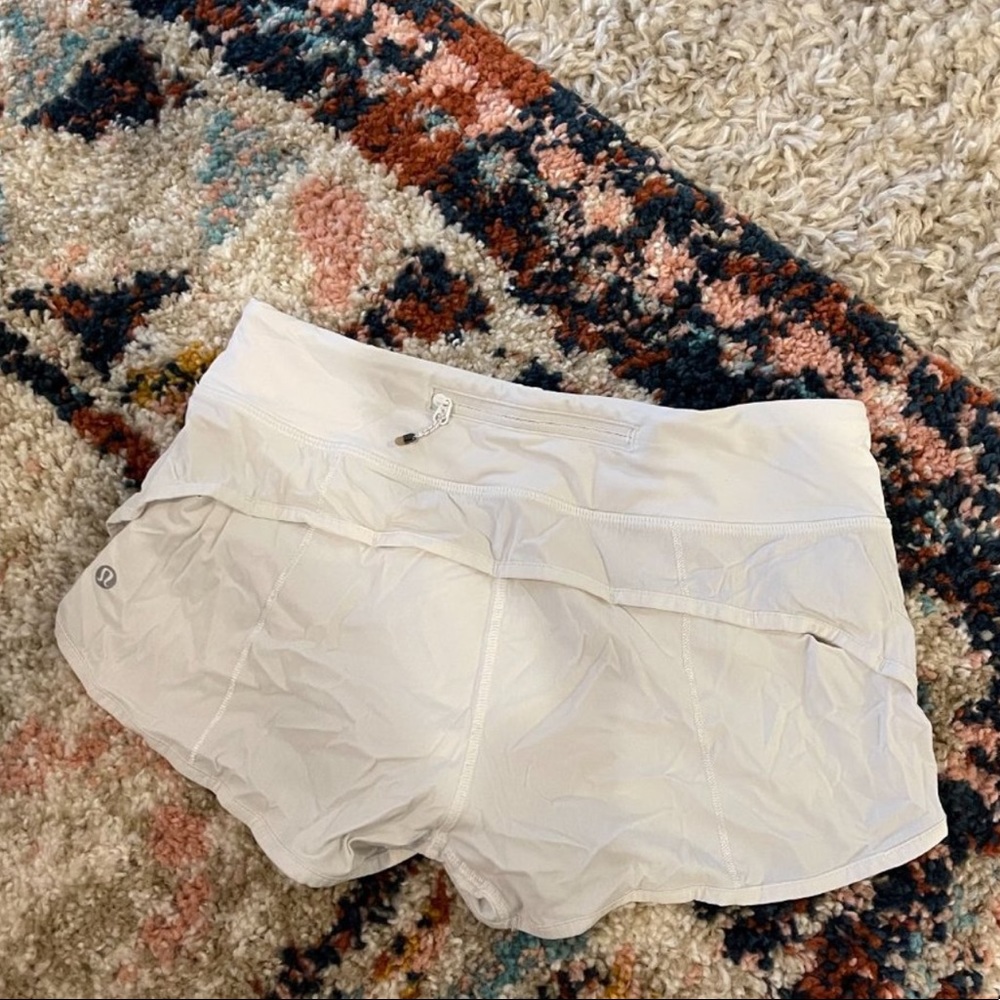 LULULEMON WHITE SHORTS